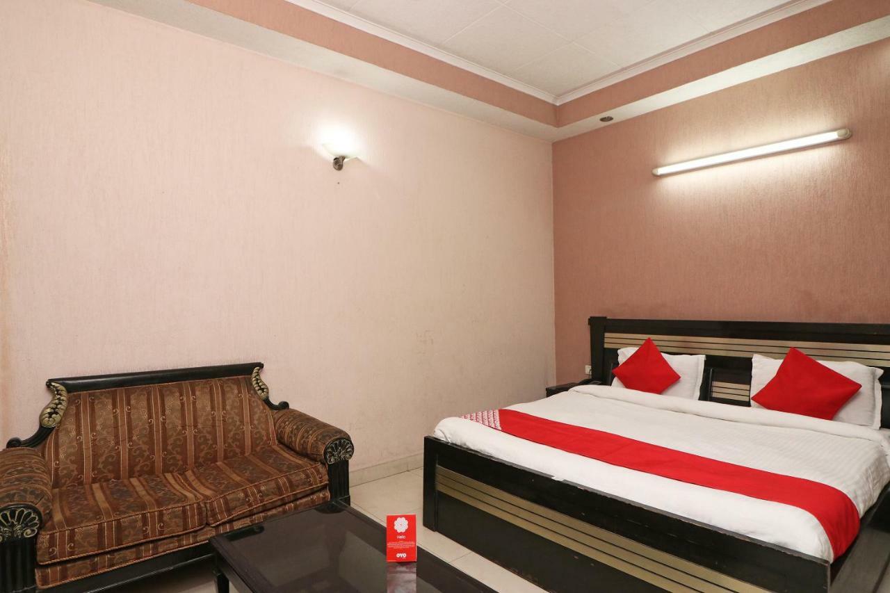 Oyo 24672 Bharat Guest House Delhi  Eksteriør bilde