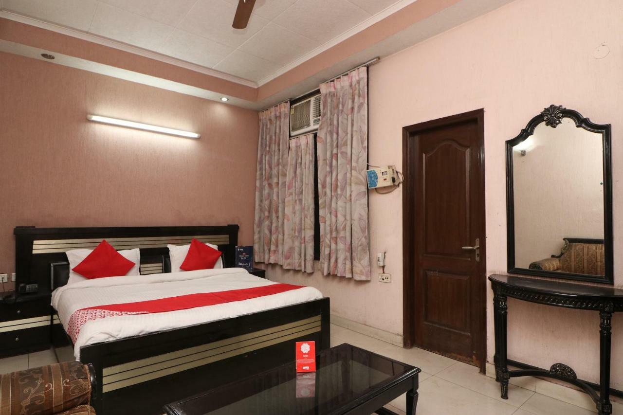 Oyo 24672 Bharat Guest House Delhi  Eksteriør bilde