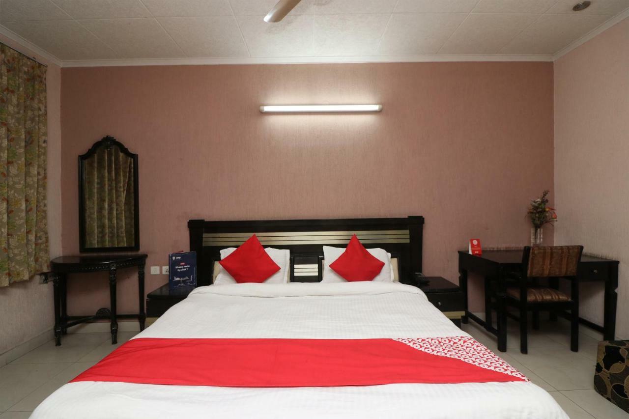 Oyo 24672 Bharat Guest House Delhi  Eksteriør bilde